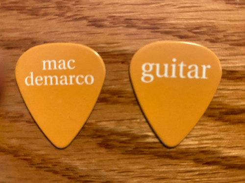 Mac demarco guitar - demarco,